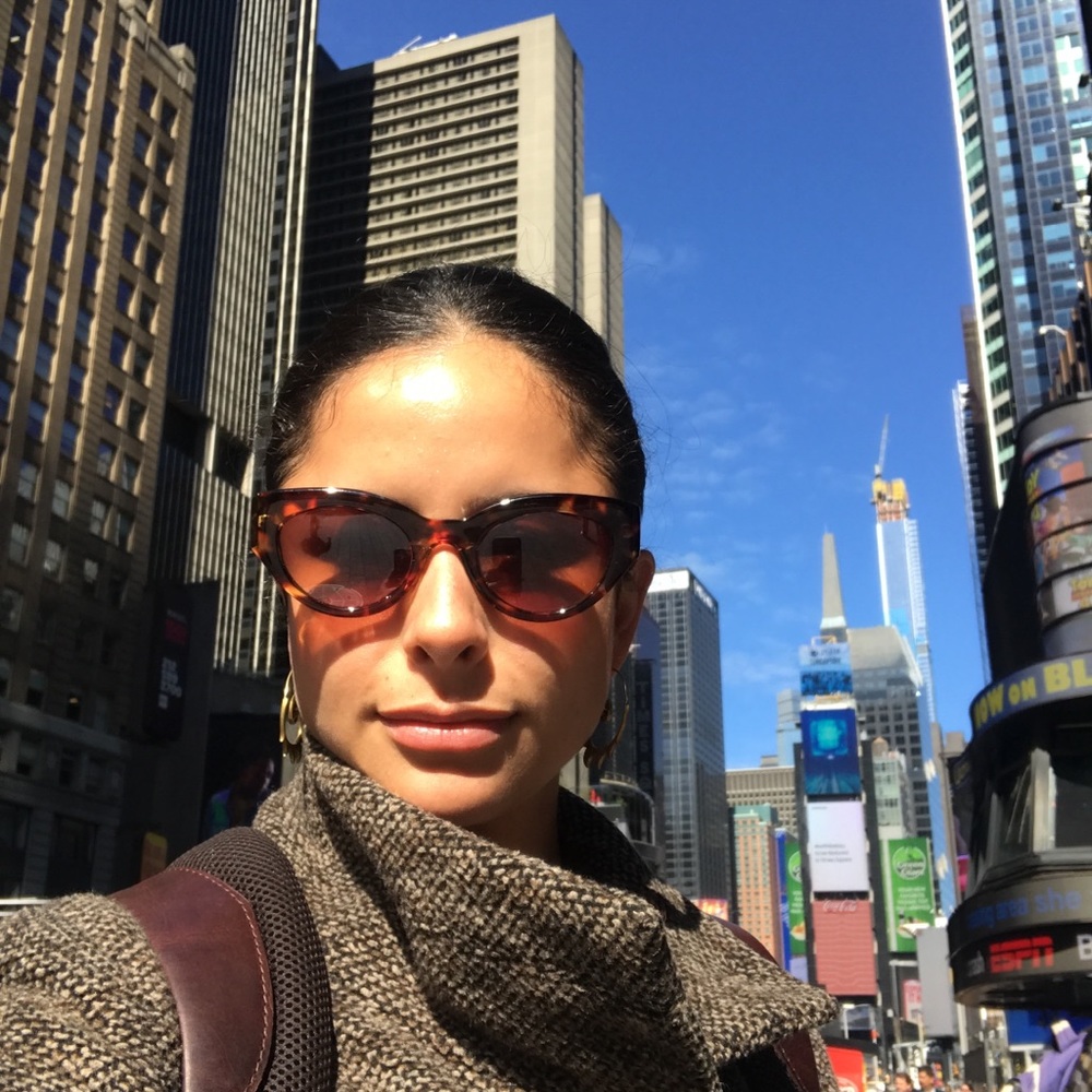 Meet your Posher, Manuela